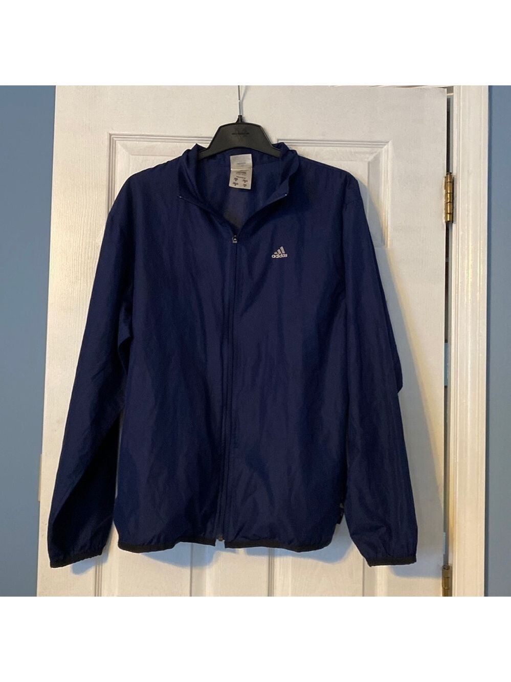 adidas mens windbreaker zip up; size medium